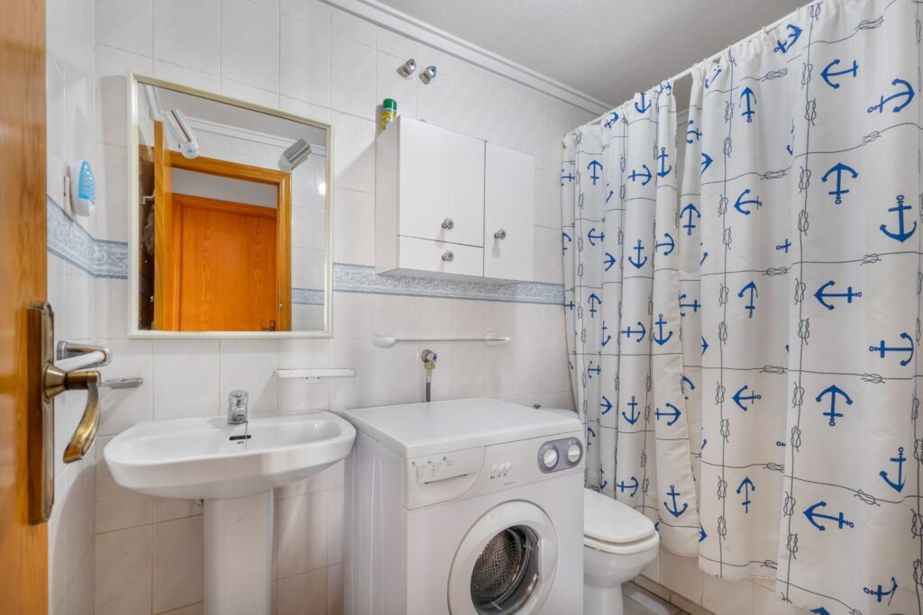 Apartment in Torrevieja (La Mata)