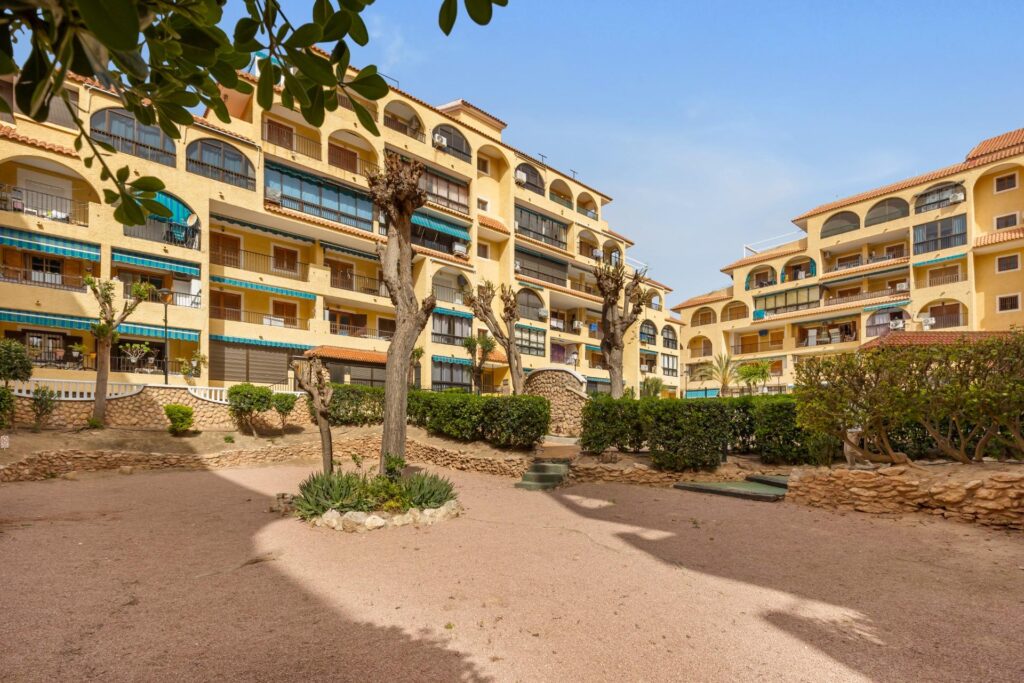 Apartment in Torrevieja (La Mata)
