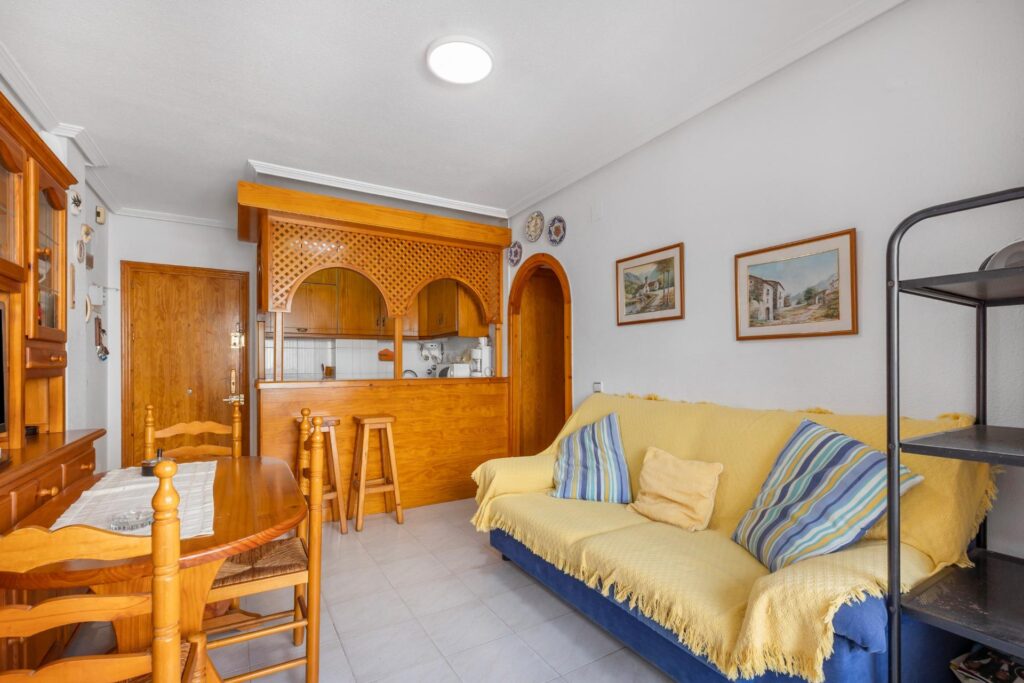 Apartment in Torrevieja (La Mata)