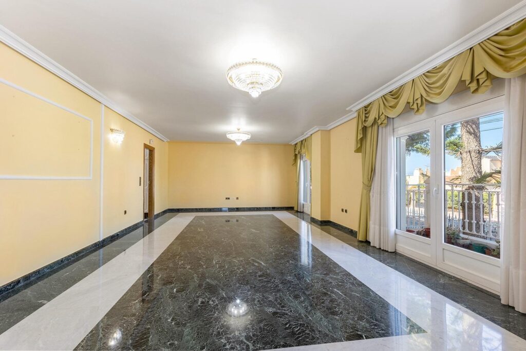 Villa in Torrevieja (Torreta Florida)