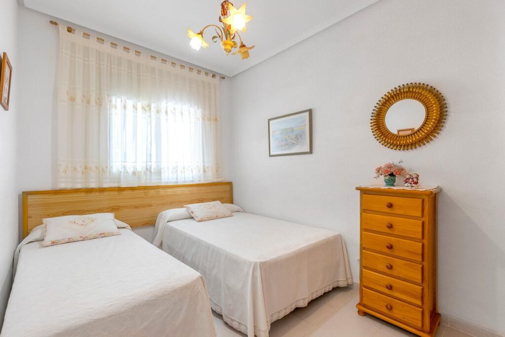 Bungalow in Torrevieja (La Mata)