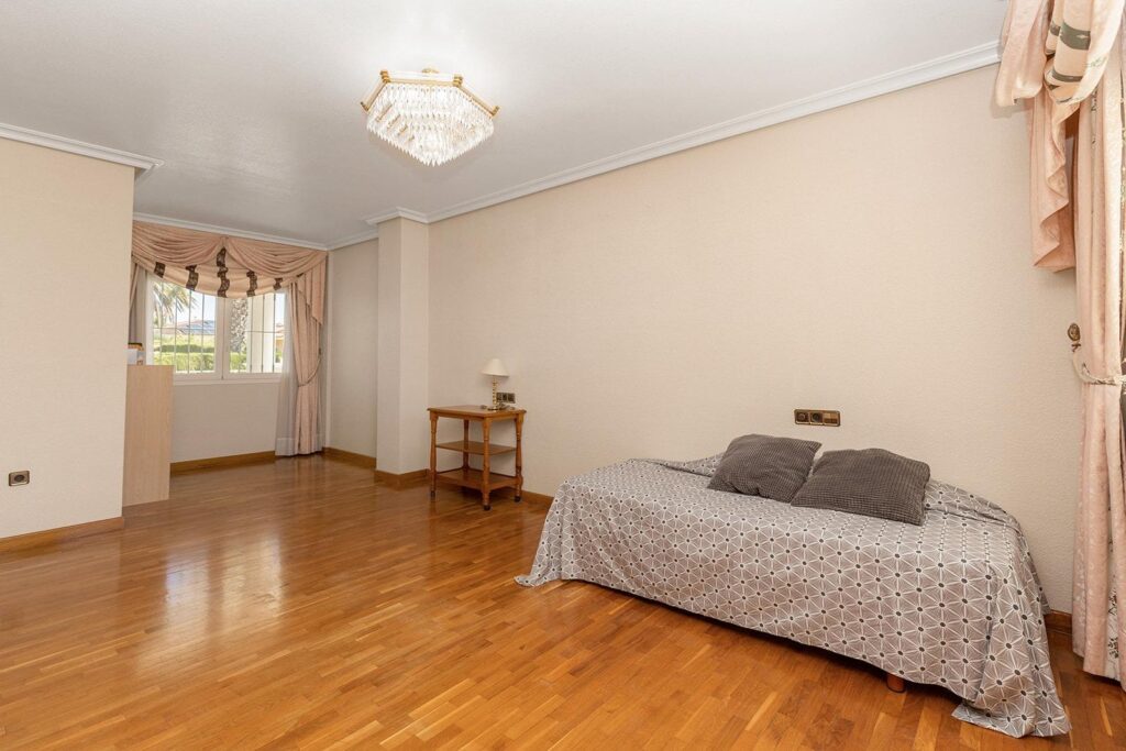 Villa in Torrevieja (Torreta Florida)