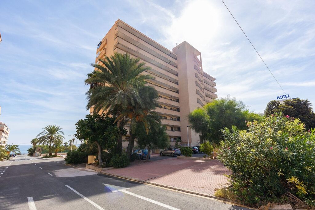 Apartment in Torrevieja (La Mata)