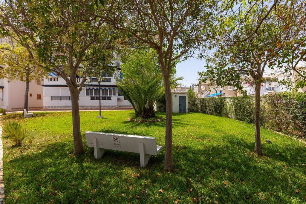 Bungalow in Torrevieja (La Mata)