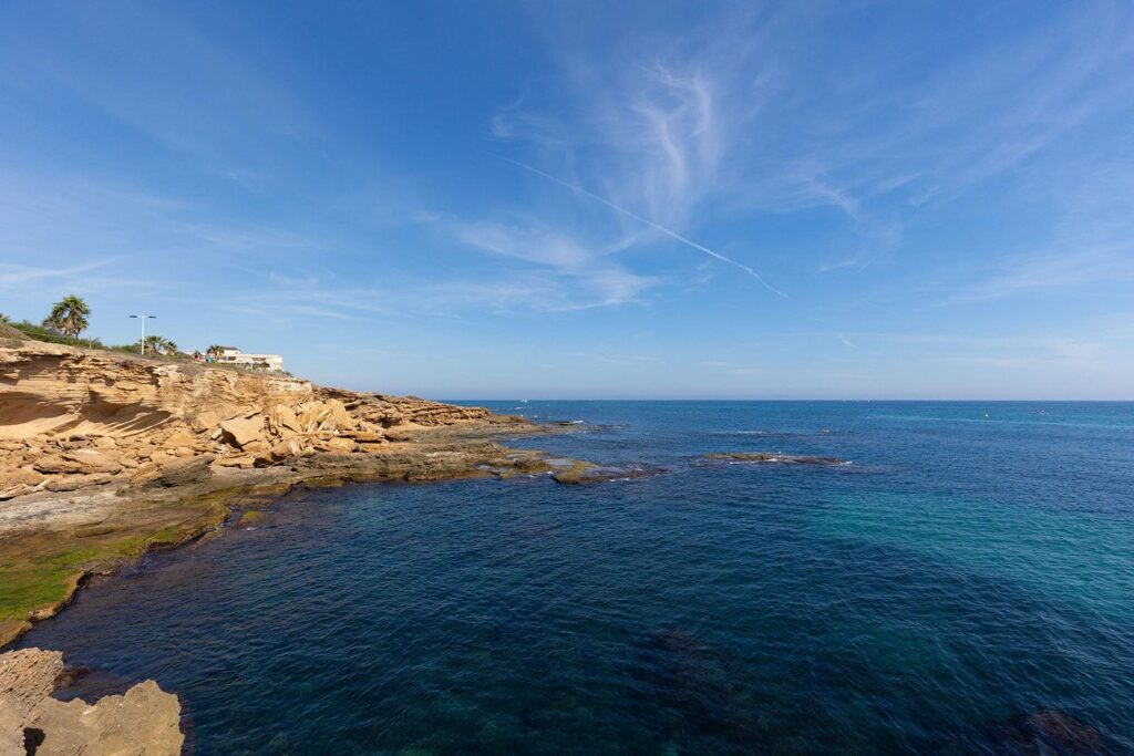 Apartment in Torrevieja (La Mata)