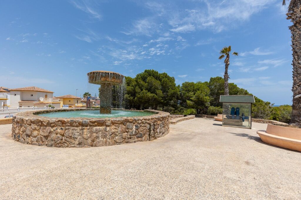 Bungalow in Torrevieja (La Mata)