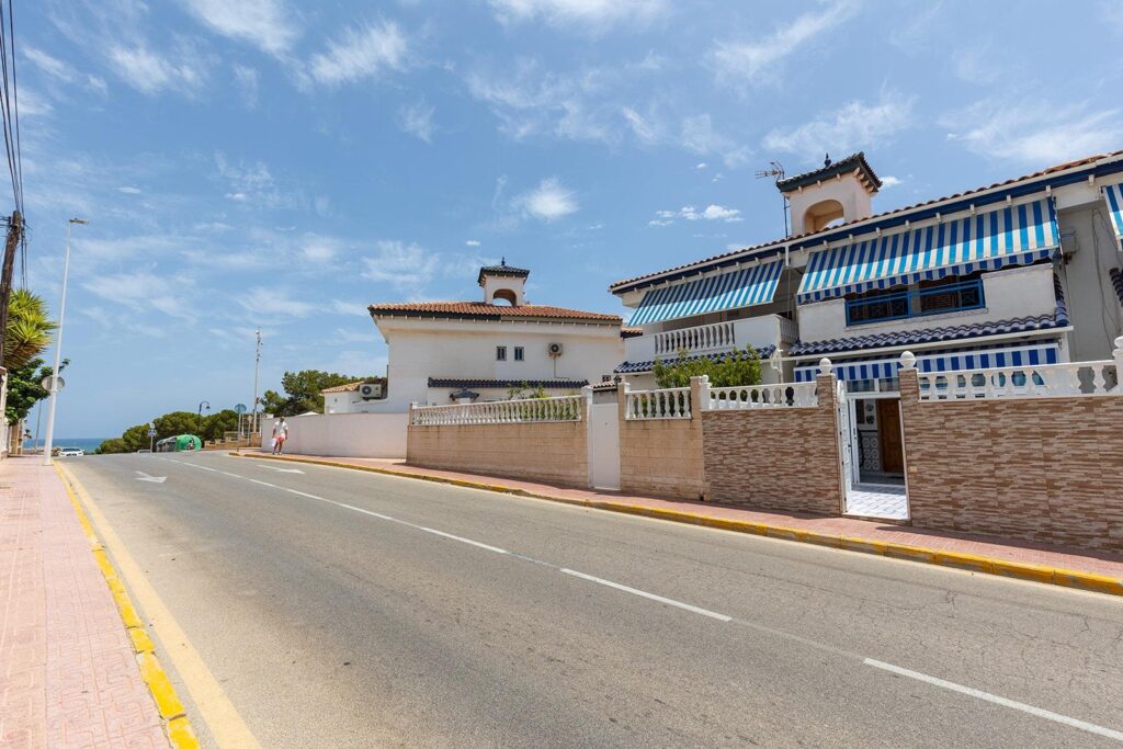 Bungalow in Torrevieja (La Mata)