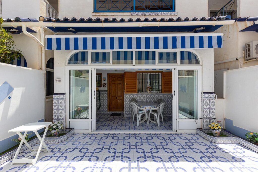 Bungalow in Torrevieja (La Mata)
