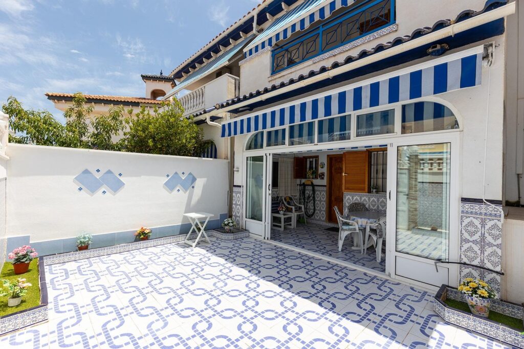 Bungalow in Torrevieja (La Mata)