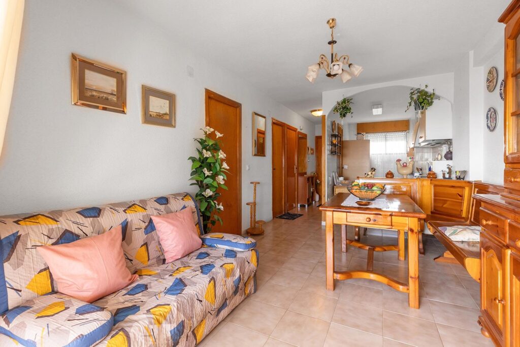 Apartment in Torrevieja (La Mata)