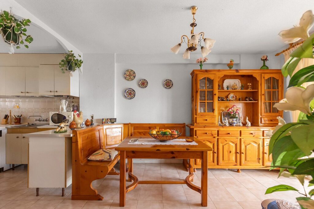 Apartment in Torrevieja (La Mata)