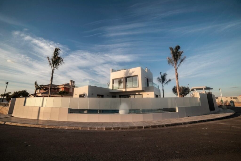 Villa in Orihuela Costa (La Zenia)