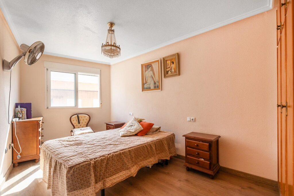 Apartment in Torrevieja (Estacion de Autobuses)