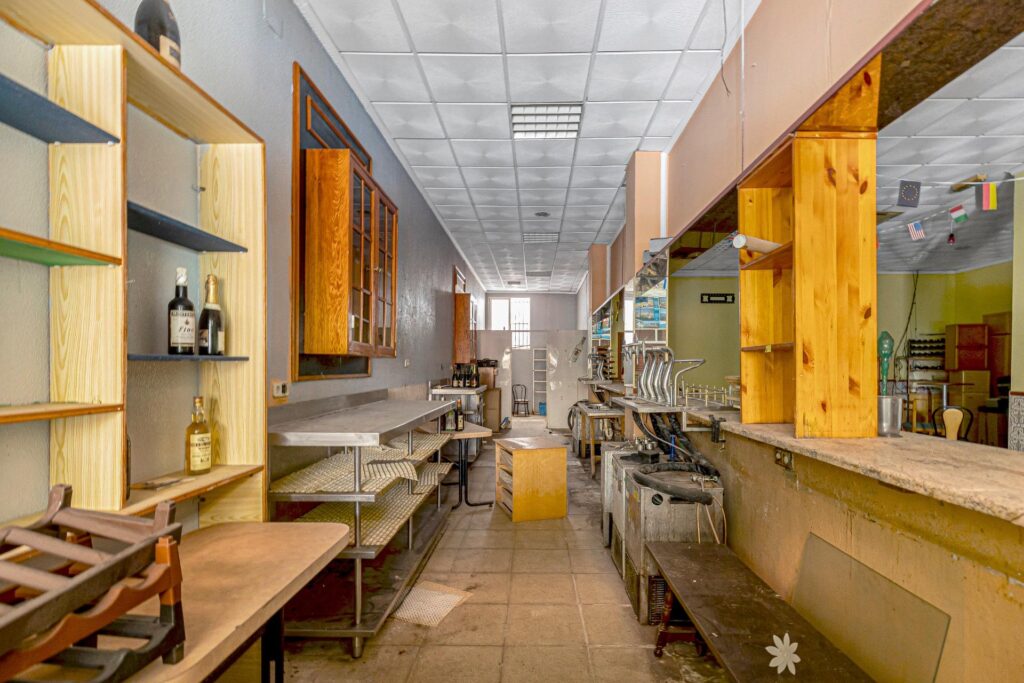 Commercial property in Torrevieja (Playa del Cura)