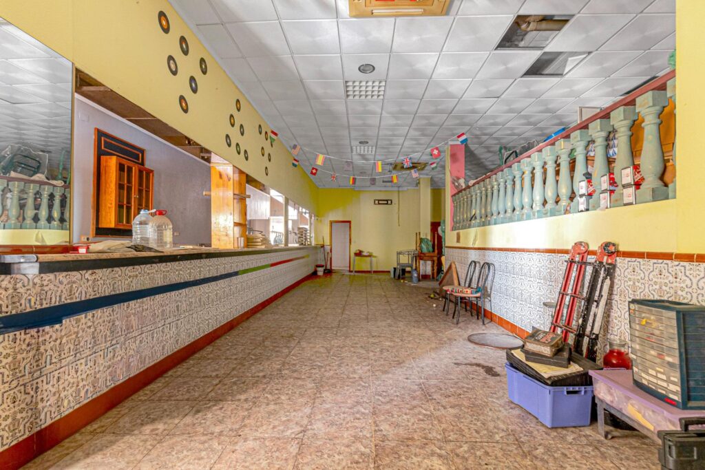 Commercial property in Torrevieja (Playa del Cura)