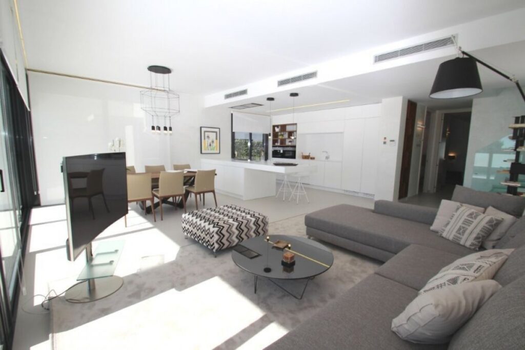 Villa in Orihuela Costa (La Zenia)