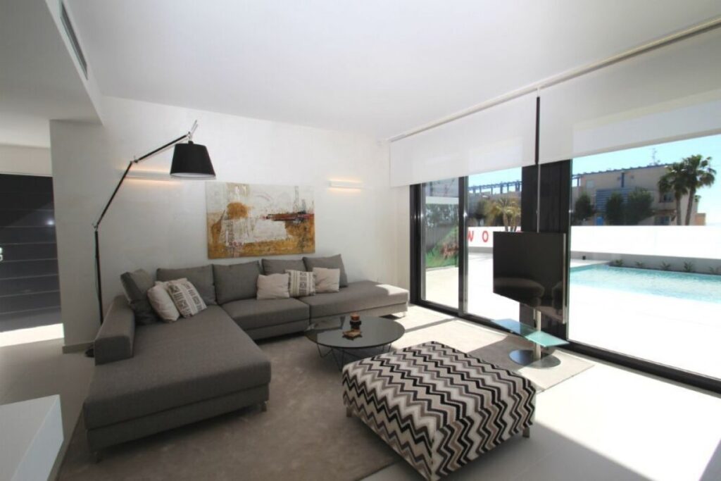 Villa in Orihuela Costa (La Zenia)