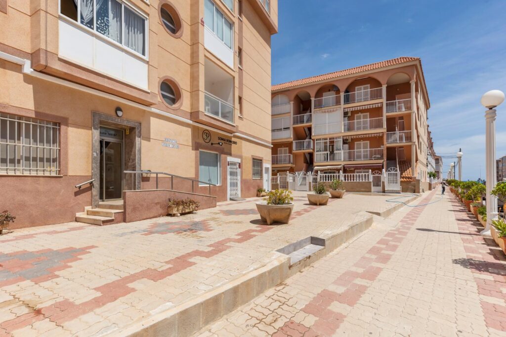 Apartment in Torrevieja (La Mata Pueblo)