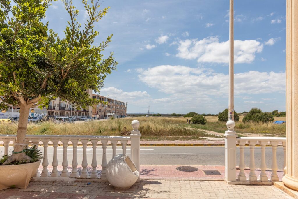 Apartment in Torrevieja (La Mata Pueblo)