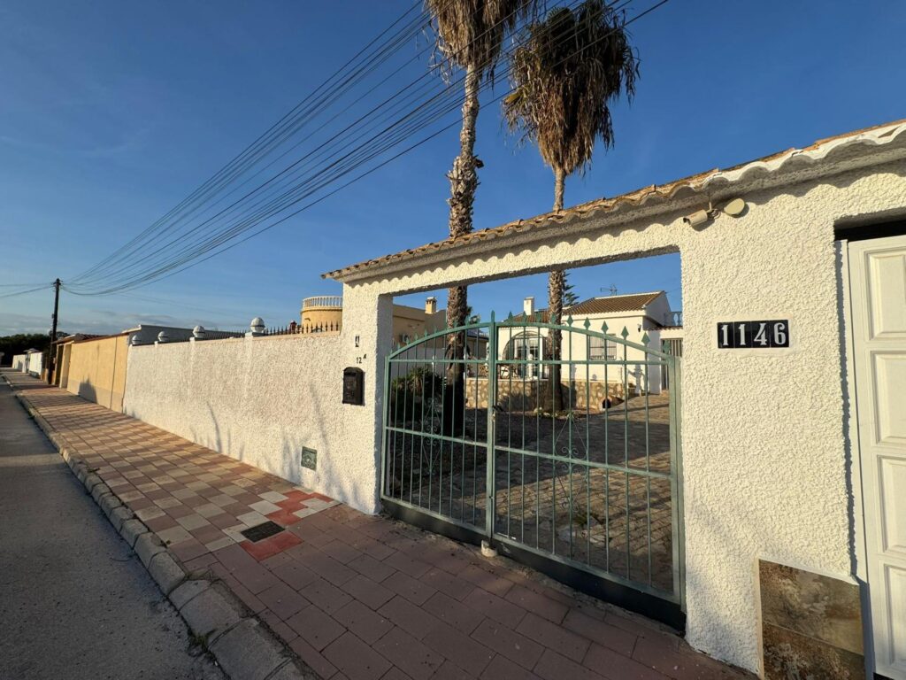 Villa in Torrevieja (San Luis)