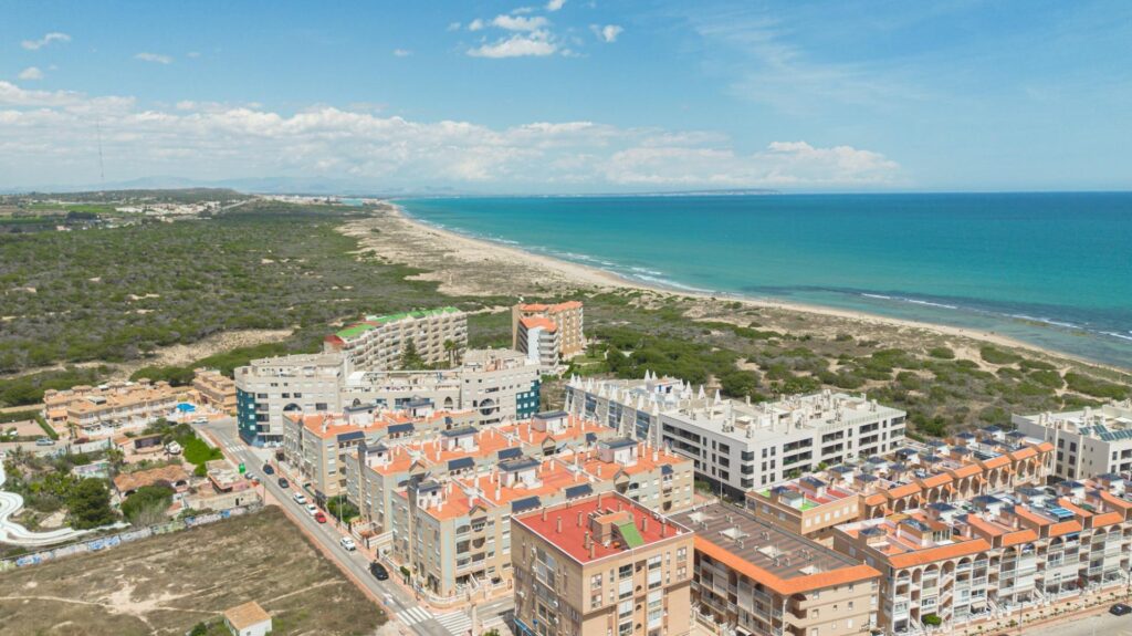 Apartment in Torrevieja (La Mata Pueblo)