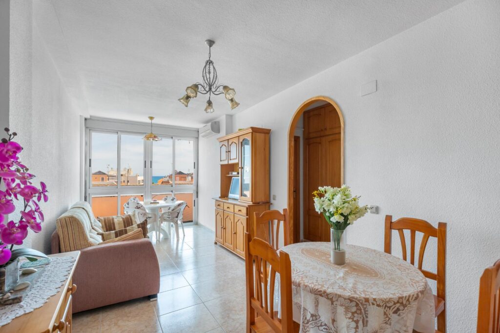 Apartment in Torrevieja (La Mata Pueblo)