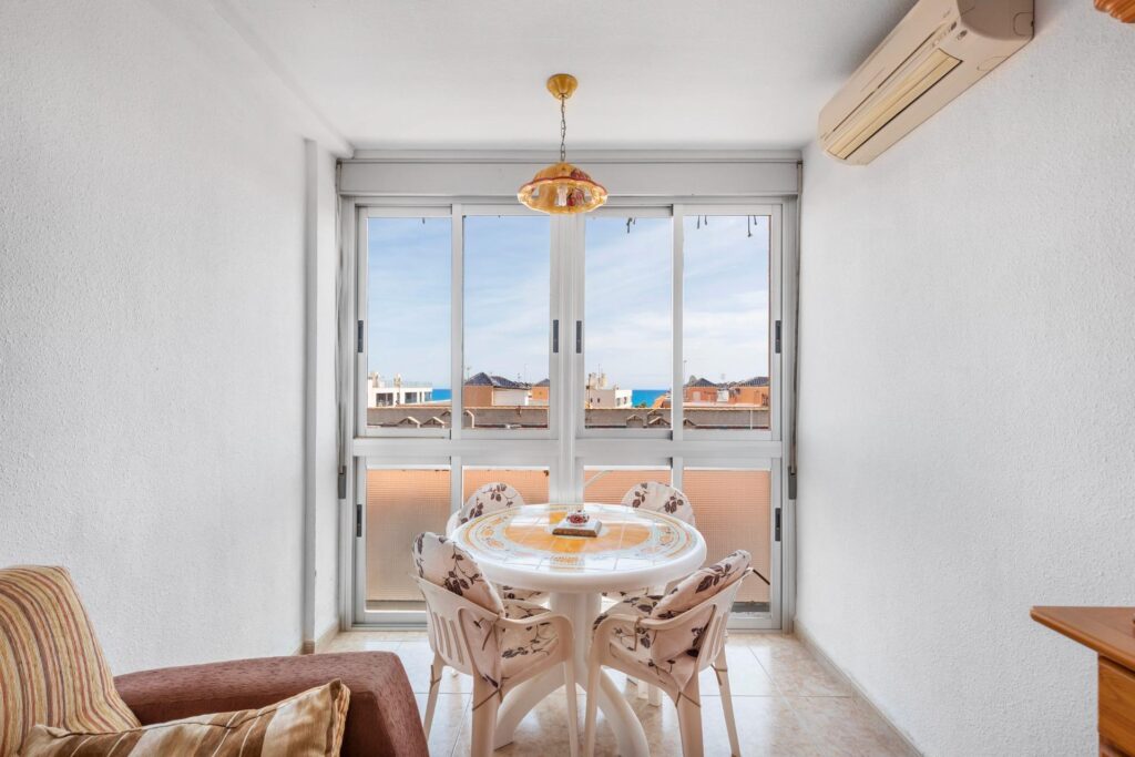 Apartment in Torrevieja (La Mata Pueblo)