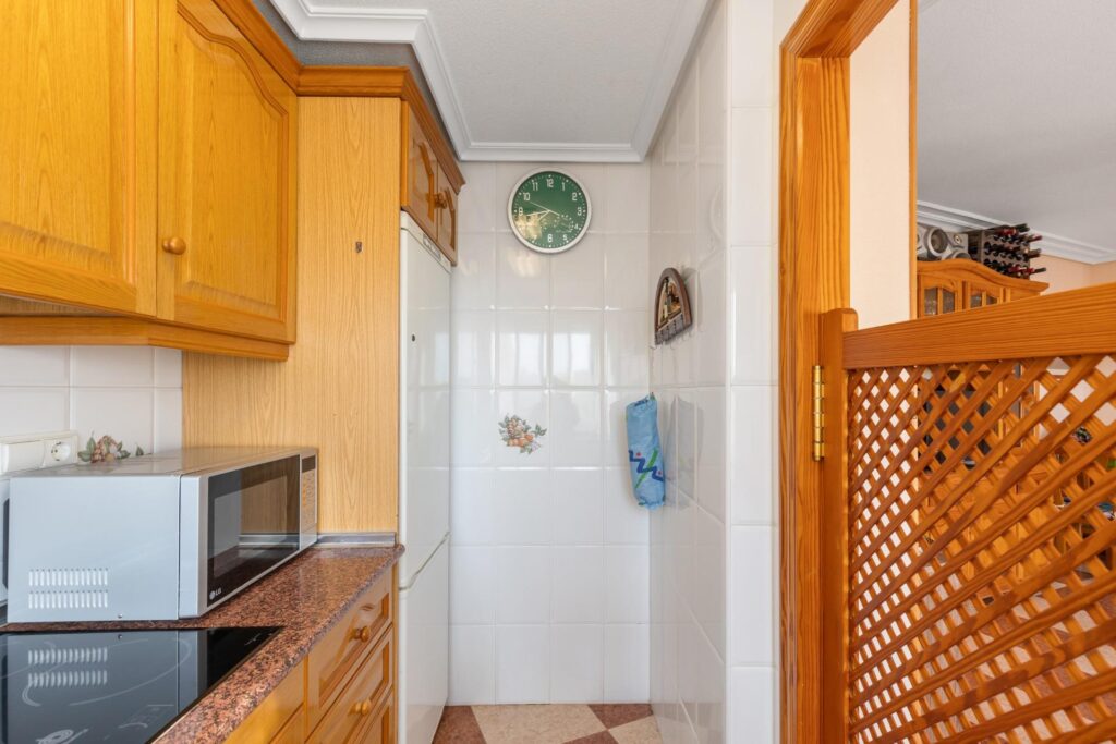 Apartment in Torrevieja (La Mata)