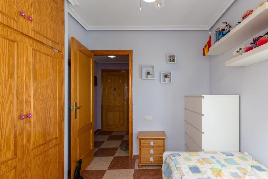 Apartment in Torrevieja (La Mata)