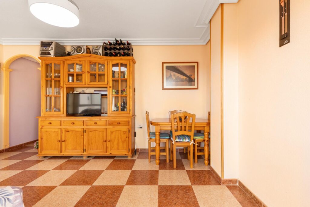 Apartment in Torrevieja (La Mata)