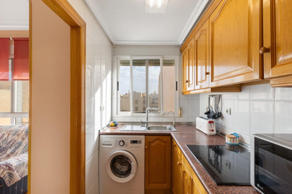 Apartment in Torrevieja (La Mata)
